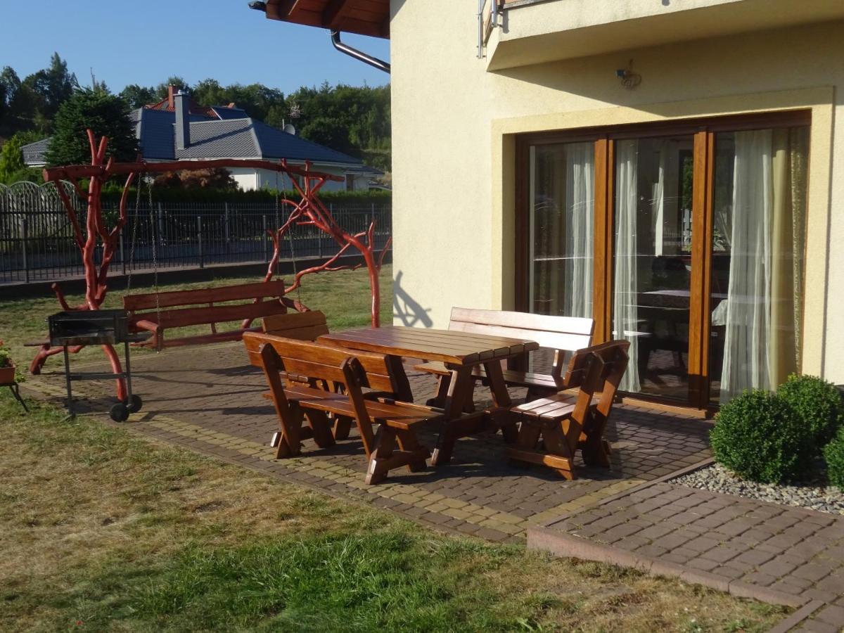 Gosciniec Klejnot Hotel Borowo Buitenkant foto