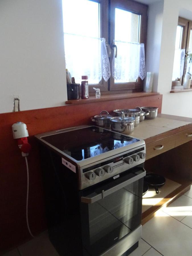 Gosciniec Klejnot Hotel Borowo Buitenkant foto