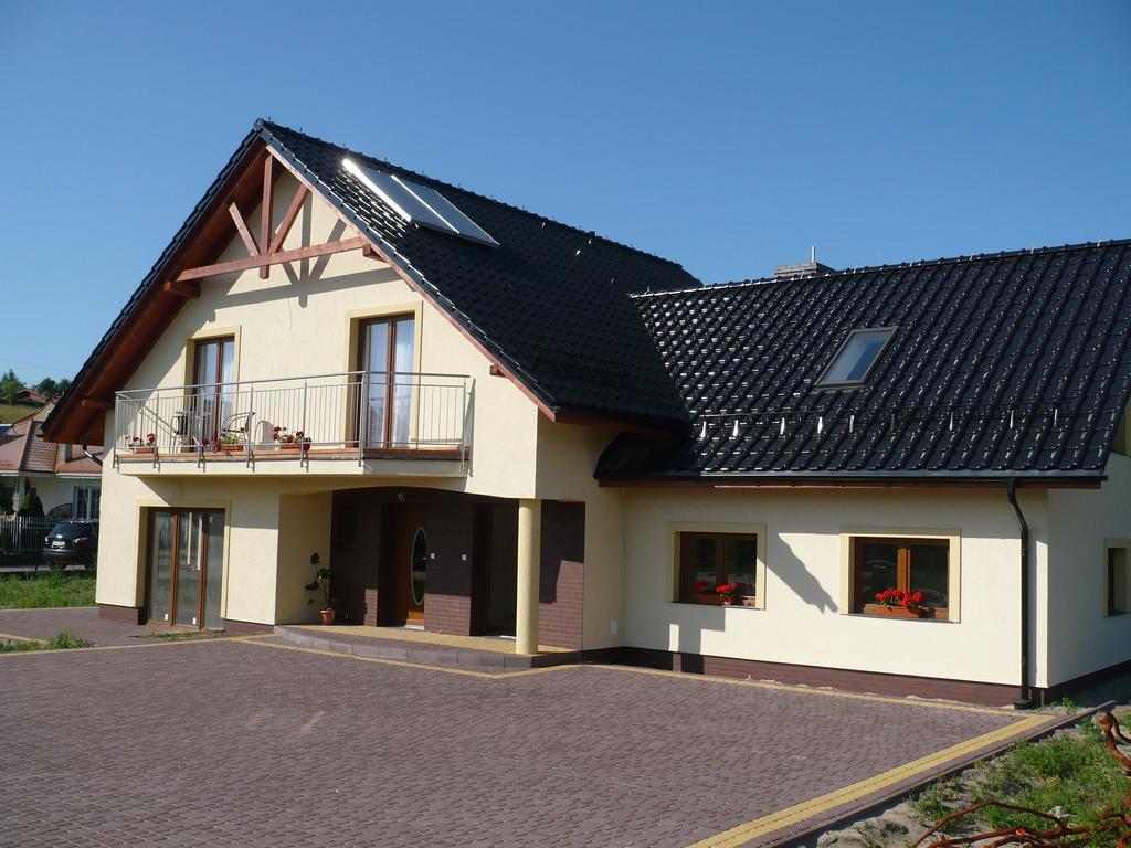 Gosciniec Klejnot Hotel Borowo Buitenkant foto