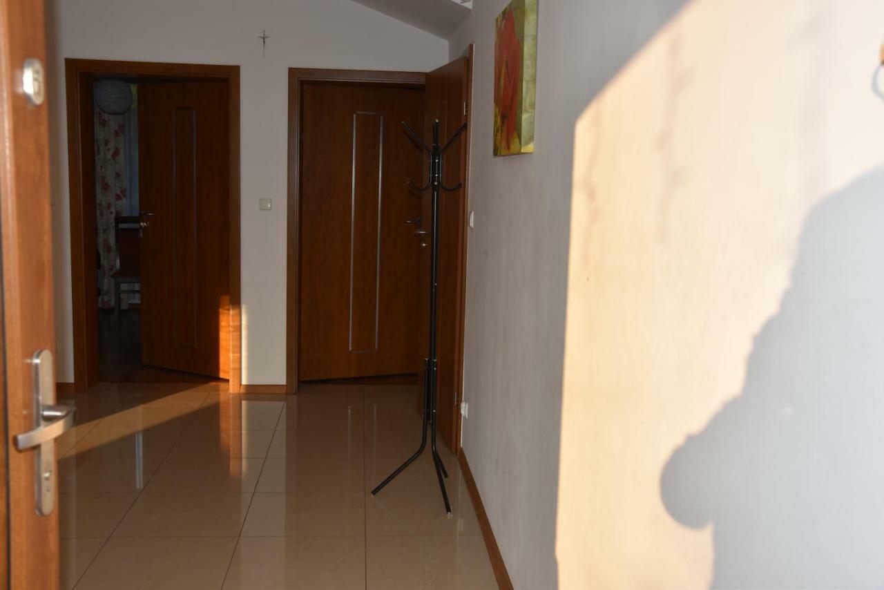 Gosciniec Klejnot Hotel Borowo Buitenkant foto